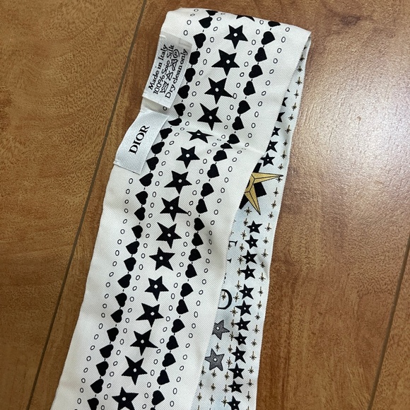 Authentic Christian Dior Silk Mitzah Scarf La Papesse LIKE NEW - Picture 2 of 7